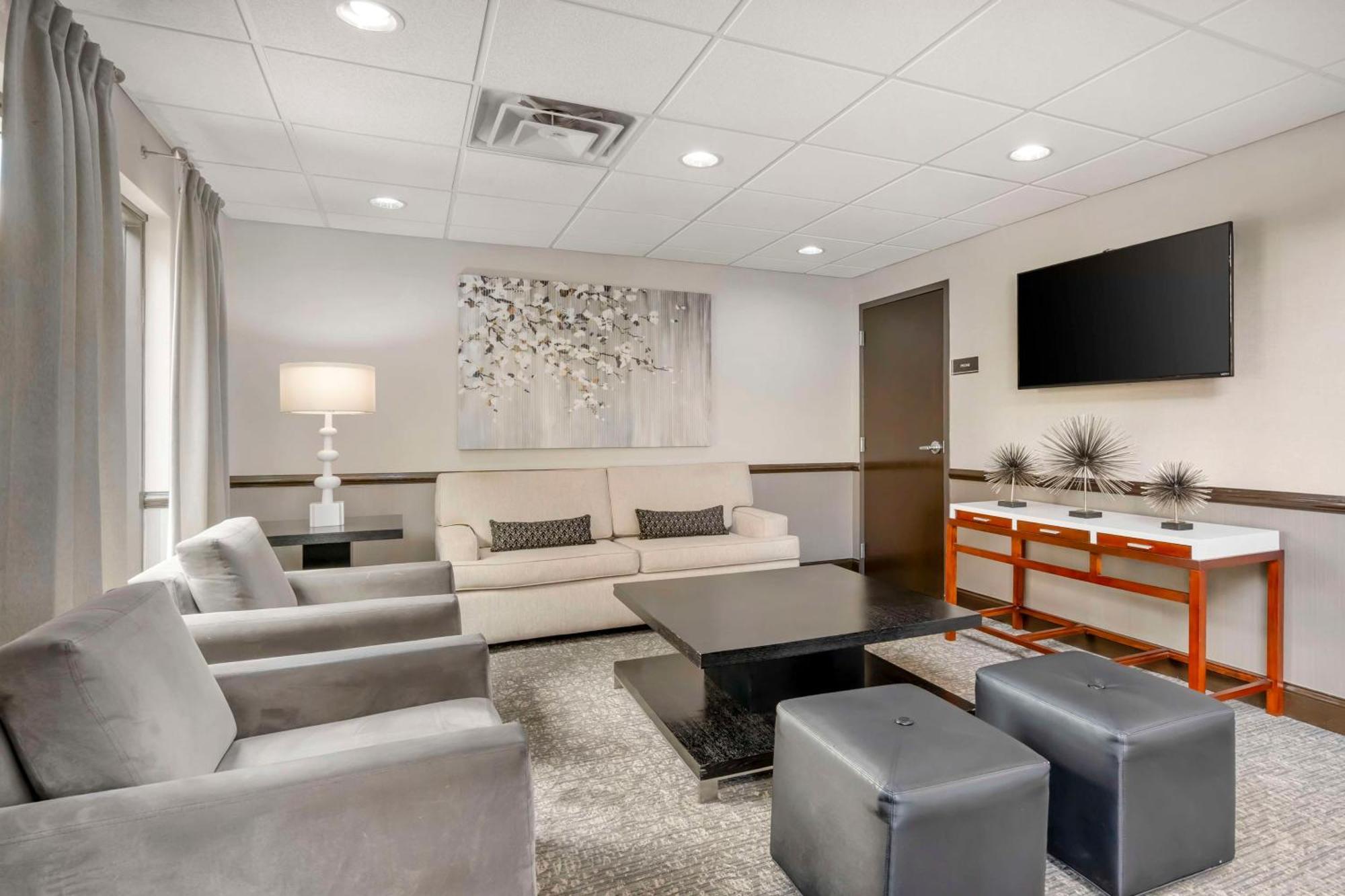 Western Hotel 3*