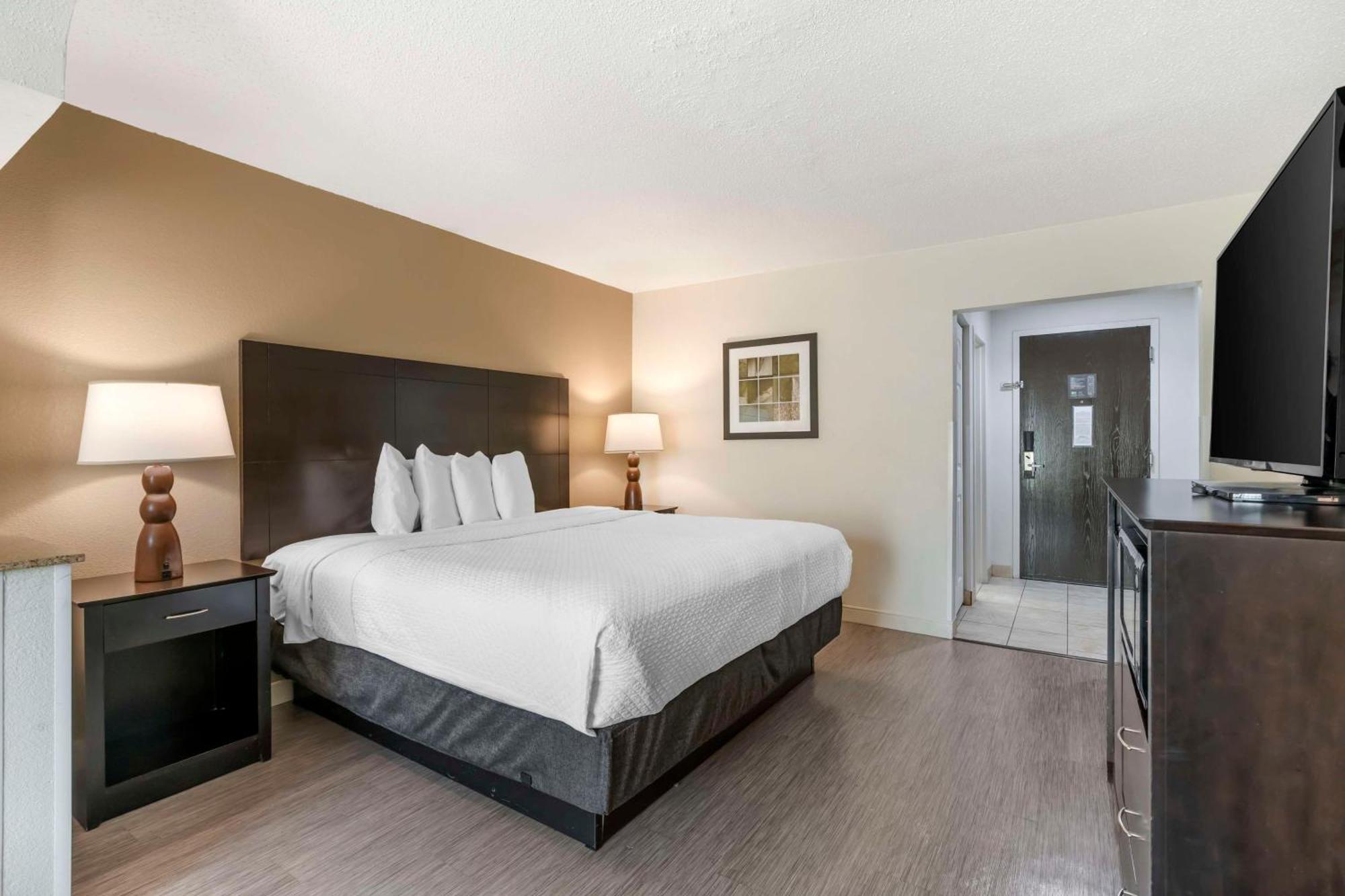 Western Hotel 3*